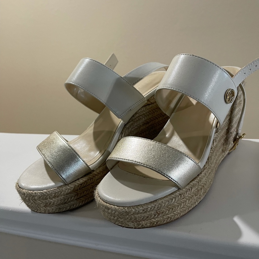 Nine west platforms size 8